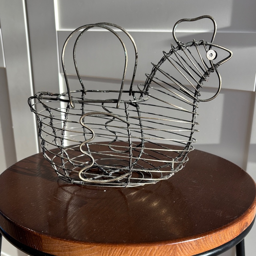 Vintage Wire Chicken Basket